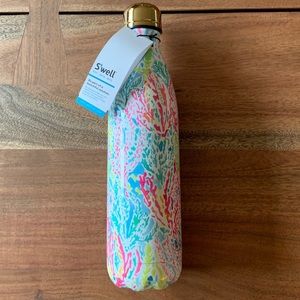 NWT Lilly Pulitzer Swell Bottle